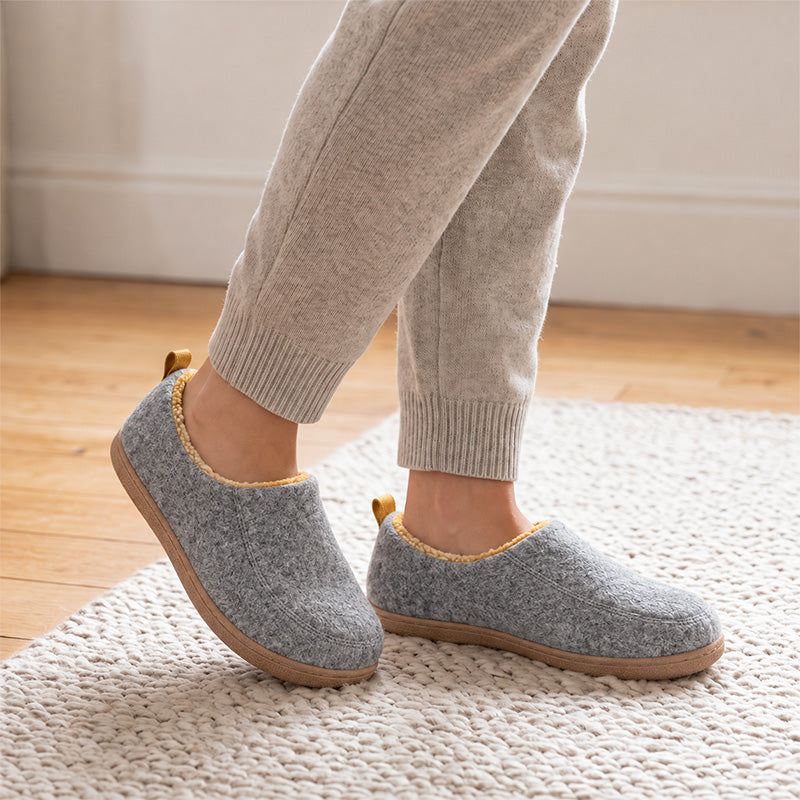 Unisex Orthopaedic House Slippers with Arch Support & Warm Fleece Lining