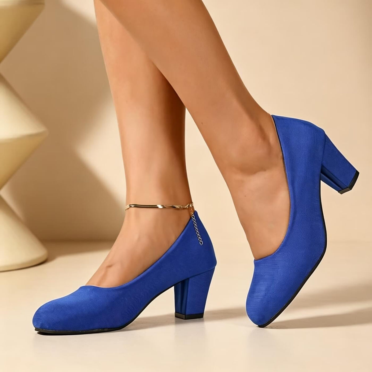 Comfortable Pumps with Round Toe and Block Heel